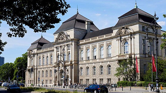 Das UdK-Gebäude in der Hardenbergstraße, Brain City Berlin 