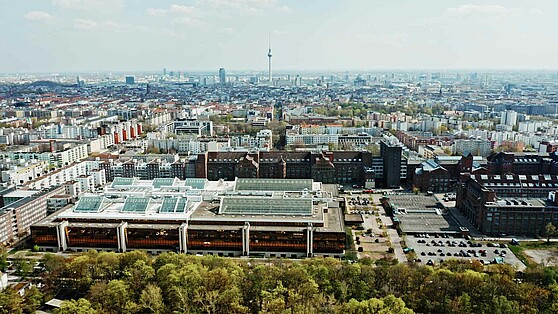 Aerial view of the Technology Park Humboldthain. Left foreground - the site of the former Nixdorf computer factory. 