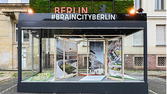 Berlin-Cube at Tag der Deutschen Einheit 2021, Halle (Saale), Brain City Berlin